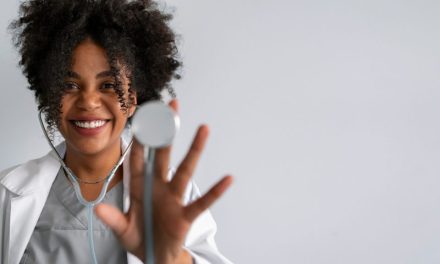 Cursos rápidos na área da saúde que abrem portas para o primeiro emprego