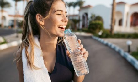 Água mineral e saúde quais critérios observar antes de escolher uma marca