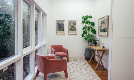 As favoritas para decorar corredores e cantos escuros com elegância e resistência